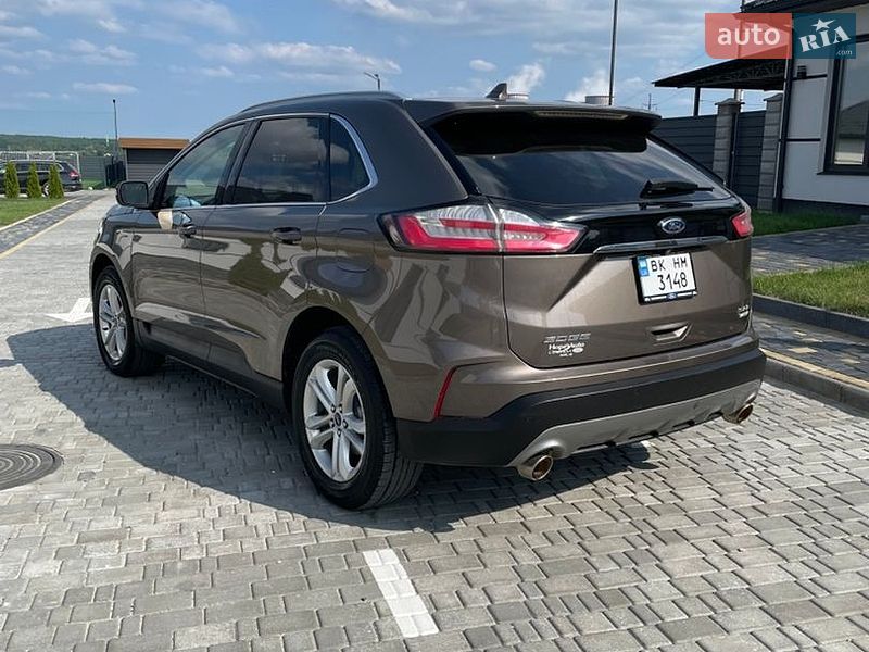 Внедорожник / Кроссовер Ford Edge 2019 в Вараше