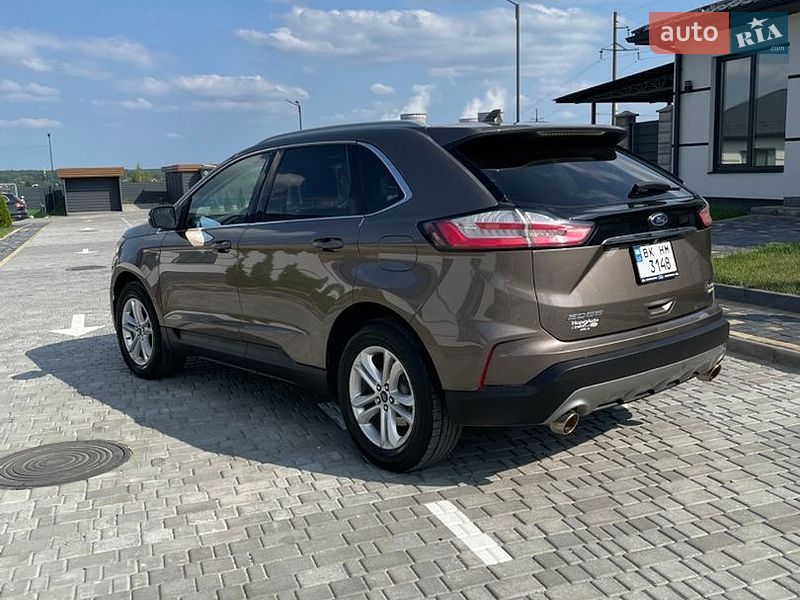 Внедорожник / Кроссовер Ford Edge 2019 в Вараше