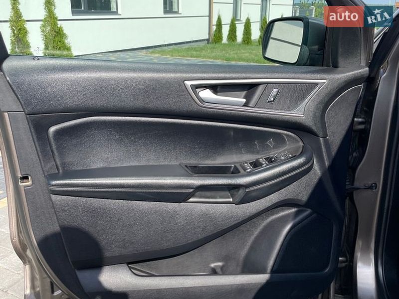 Внедорожник / Кроссовер Ford Edge 2019 в Вараше
