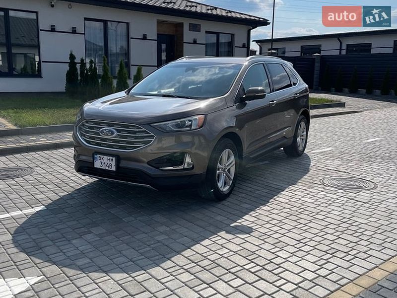 Внедорожник / Кроссовер Ford Edge 2019 в Вараше
