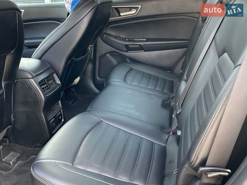 Внедорожник / Кроссовер Ford Edge 2019 в Вараше