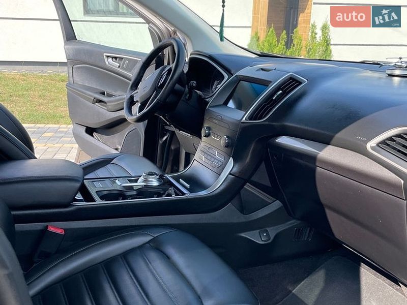 Внедорожник / Кроссовер Ford Edge 2019 в Вараше