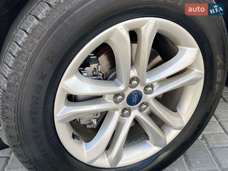 Внедорожник / Кроссовер Ford Edge 2019 в Вараше