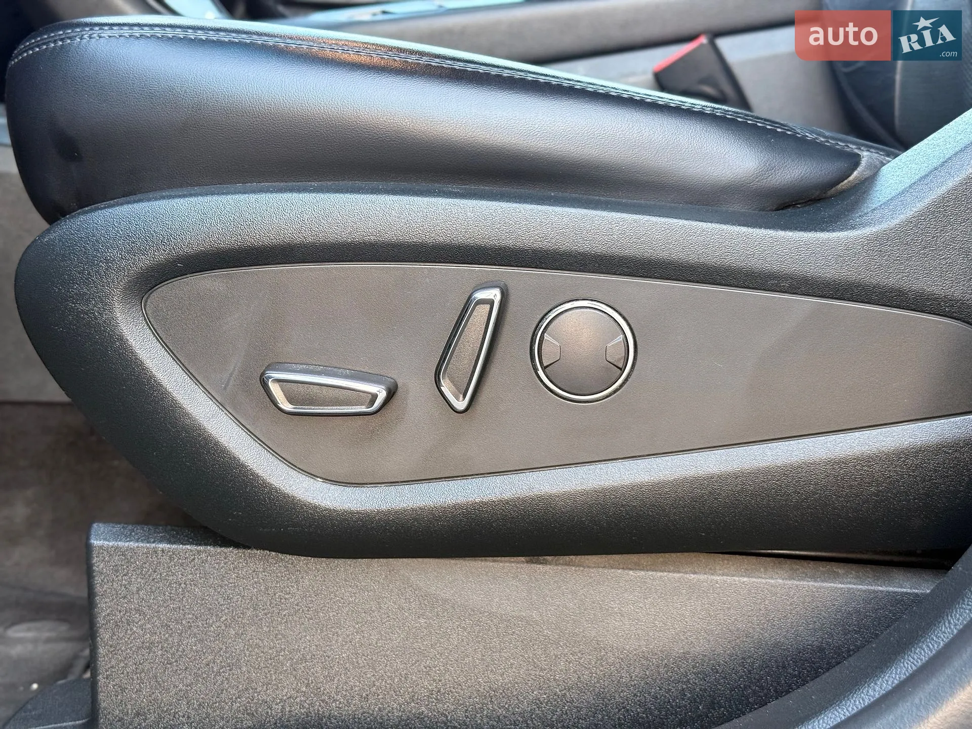 2018 Ford Edge - мініатюра 18