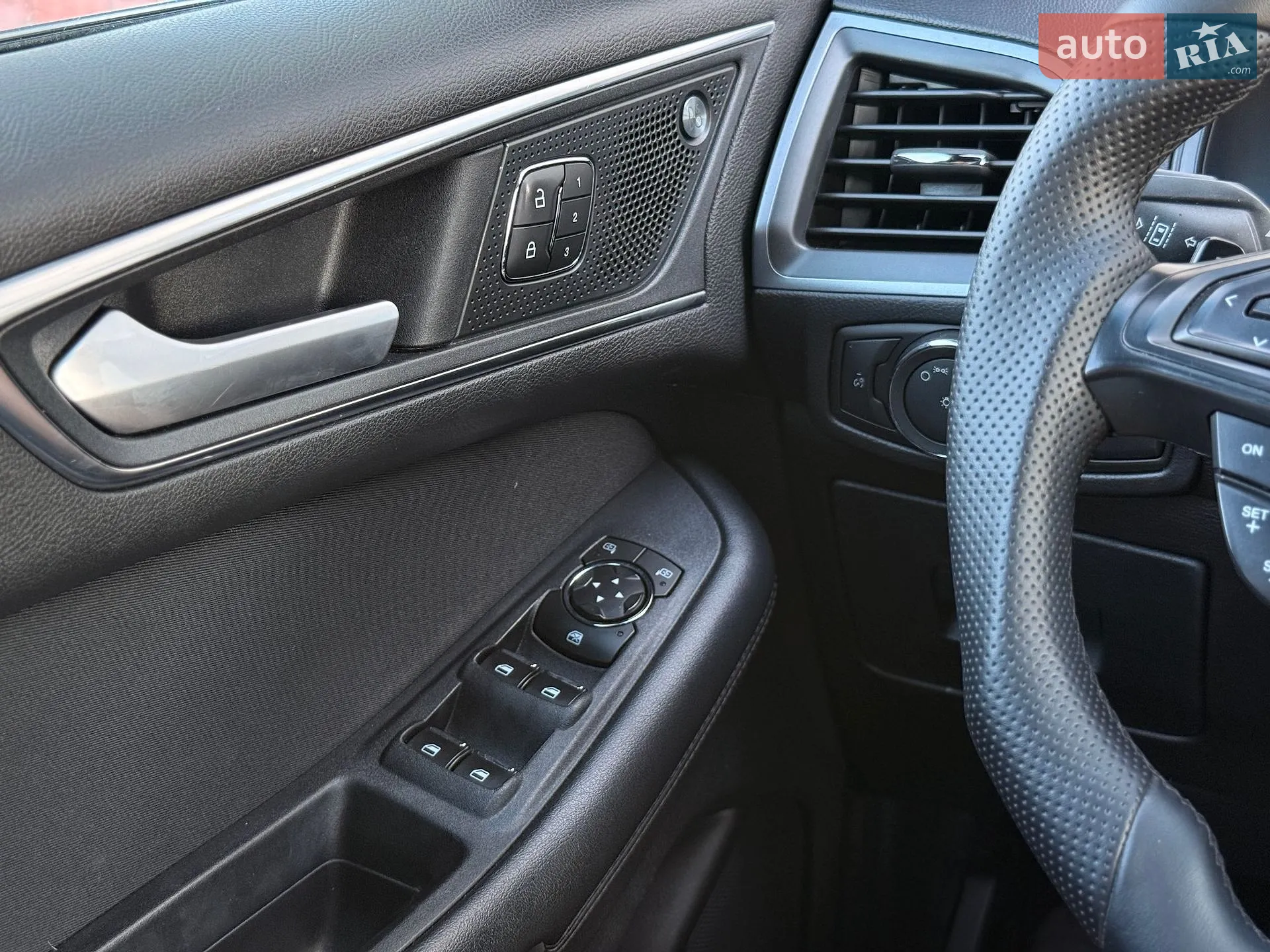 2018 Ford Edge - мініатюра 43
