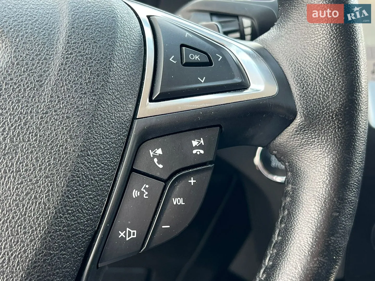 2019 Ford Edge - мініатюра 37