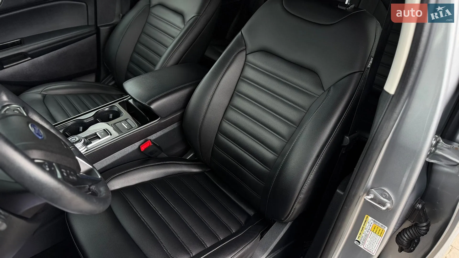 2020 Ford Edge - мініатюра 28