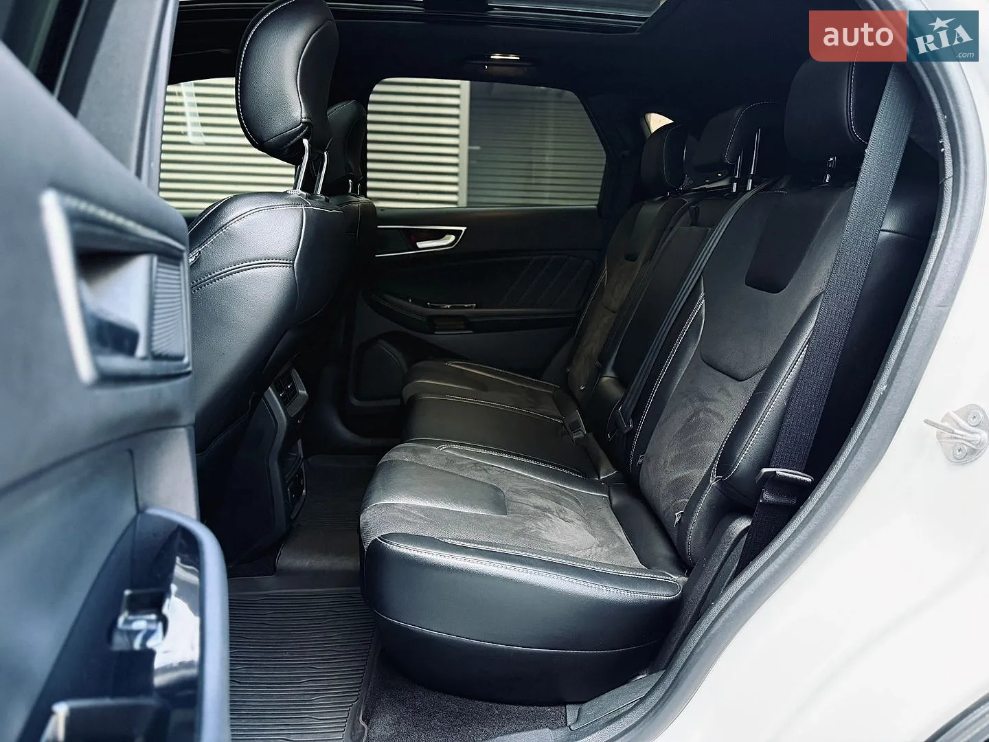 2019 Ford Edge - мініатюра 2