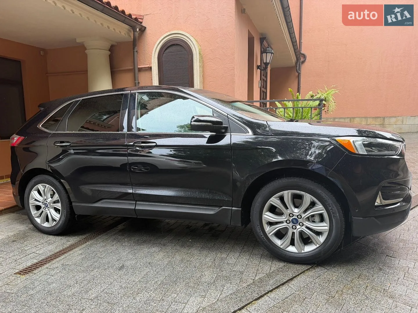 2019 Ford Edge - мініатюра 2