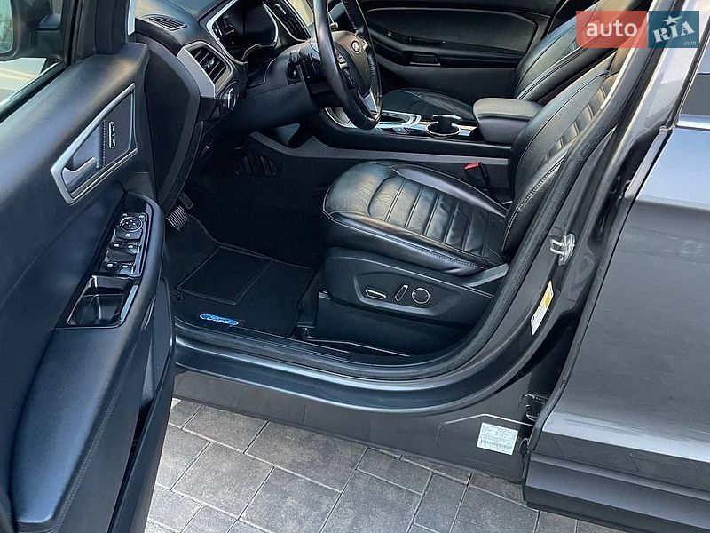 Позашляховик / Кросовер Ford Edge 2017 в Луцьку