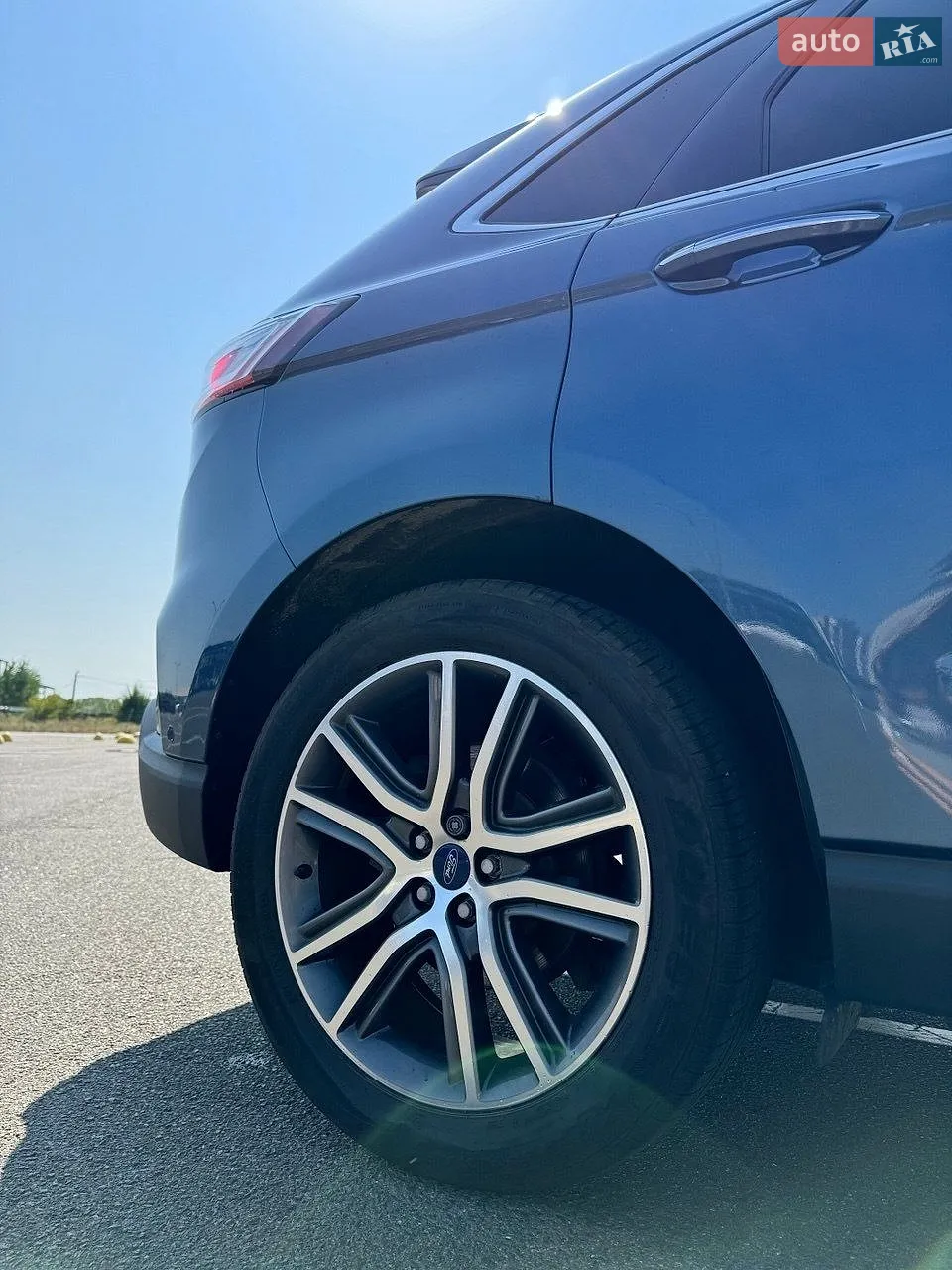 2019 Ford Edge - мініатюра 2