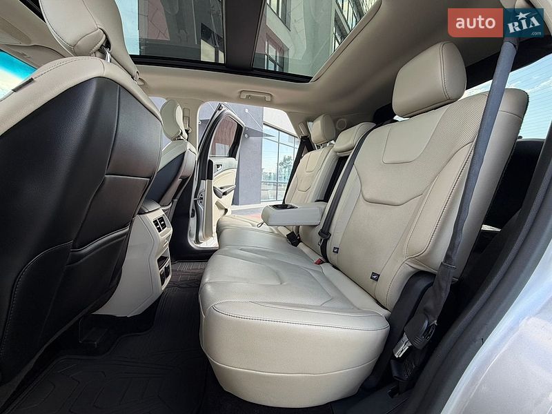 Внедорожник / Кроссовер Ford Edge 2015 в Ивано-Франковске