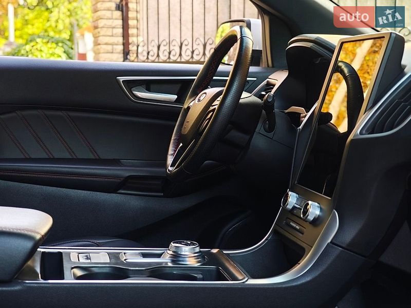 Позашляховик / Кросовер Ford Edge 2022 в Лубнах