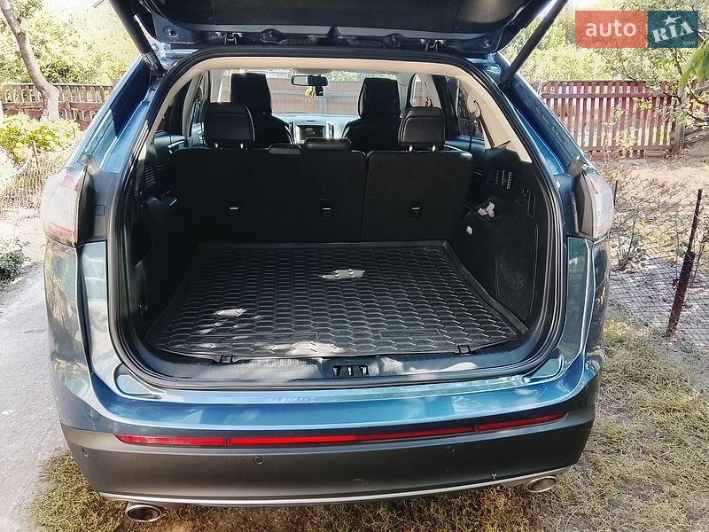 Внедорожник / Кроссовер Ford Edge 2018 в Новых Санжарах
