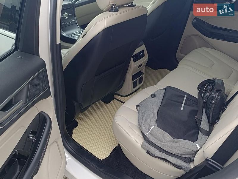 Внедорожник / Кроссовер Ford Edge 2018 в Шептицькому