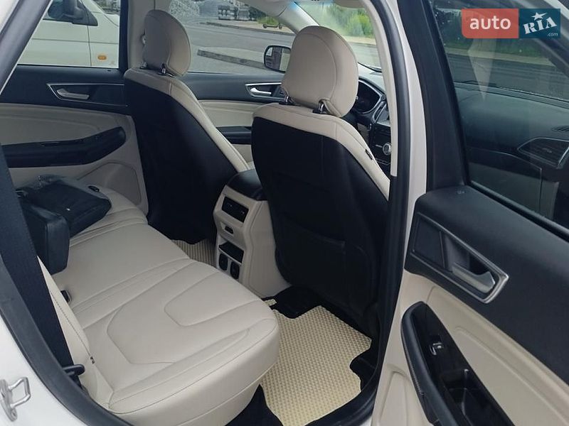 Внедорожник / Кроссовер Ford Edge 2018 в Шептицькому