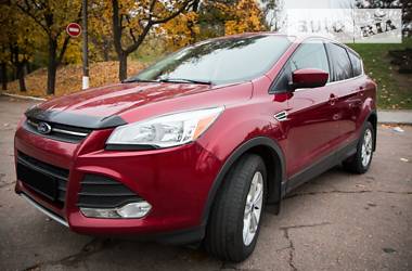 Позашляховик / Кросовер Ford Escape 2014 в 