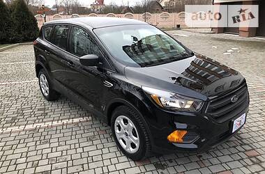 Позашляховик / Кросовер Ford Escape 2018 в Івано-Франківську