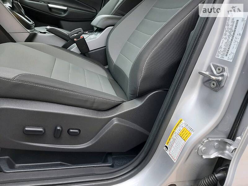 Позашляховик / Кросовер Ford Escape 2015 в Борщеві
