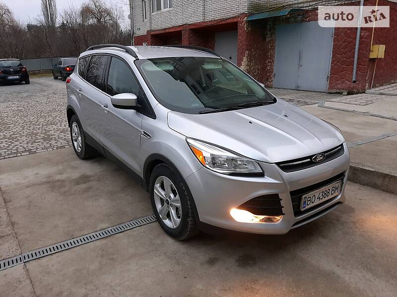 Позашляховик / Кросовер Ford Escape 2015 в Борщеві