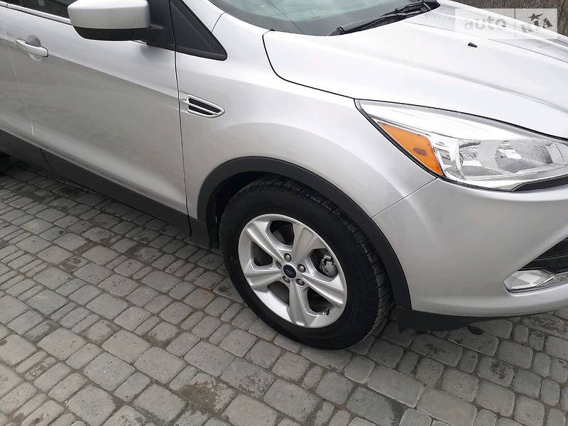 Позашляховик / Кросовер Ford Escape 2015 в Борщеві