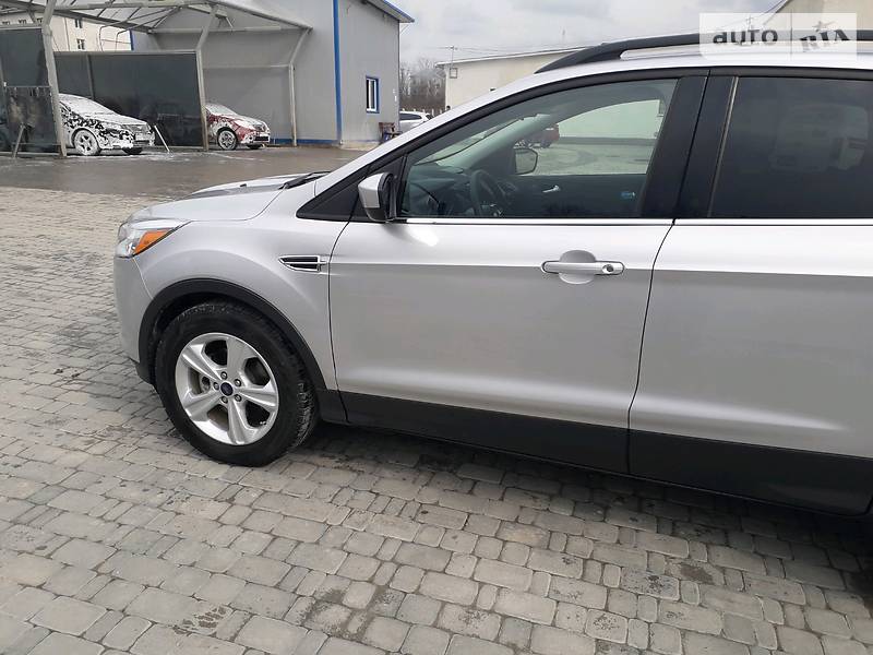 Позашляховик / Кросовер Ford Escape 2015 в Борщеві