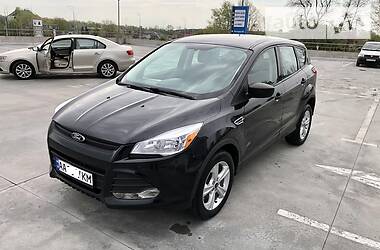 Позашляховик / Кросовер Ford Escape 2014 в 