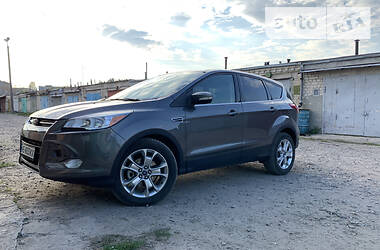 Позашляховик / Кросовер Ford Escape 2012 в 