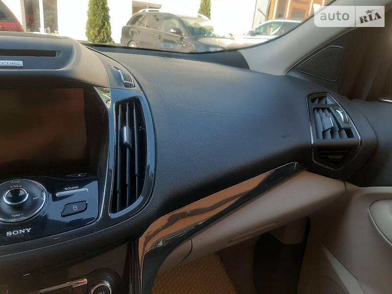 Позашляховик / Кросовер Ford Escape 2015 в Хмельницькому