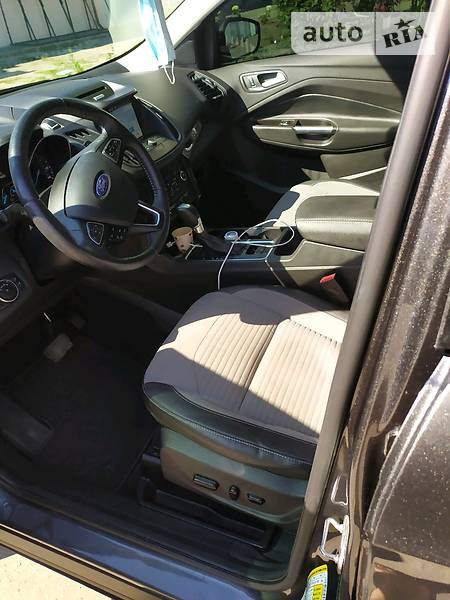 Позашляховик / Кросовер Ford Escape 2017 в Хоролі