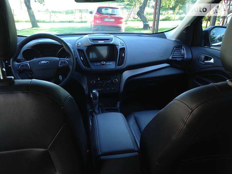 Позашляховик / Кросовер Ford Escape 2017 в Тернополі