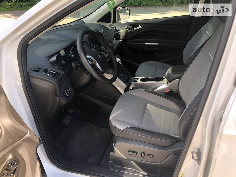 Позашляховик / Кросовер Ford Escape 2014 в Бережанах