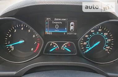 Позашляховик / Кросовер Ford Escape 2016 в 