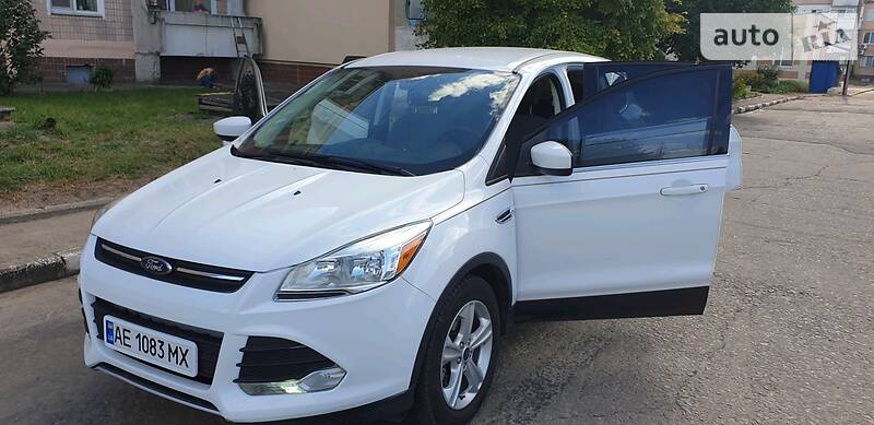 Позашляховик / Кросовер Ford Escape 2016 в Нікополі