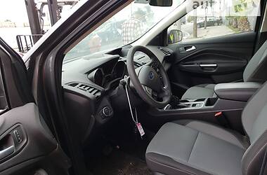 Внедорожник / Кроссовер Ford Escape 2017 в 