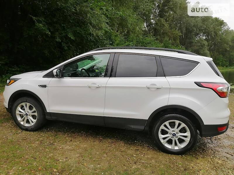 Внедорожник / Кроссовер Ford Escape 2018 в Золочеве