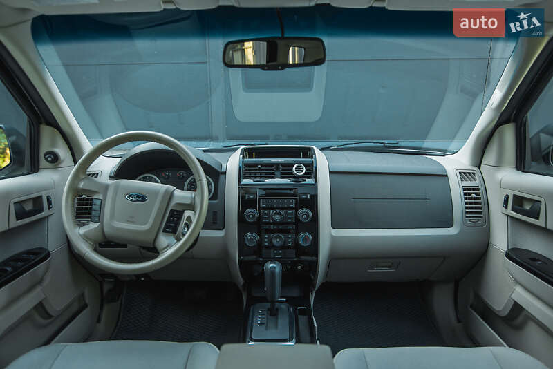 Внедорожник / Кроссовер Ford Escape 2011 в Днепре