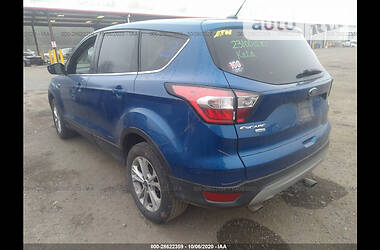Внедорожник / Кроссовер Ford Escape 2017 в 