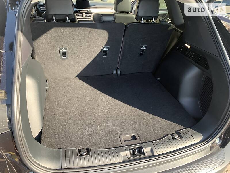 Внедорожник / Кроссовер Ford Escape 2019 в Одессе