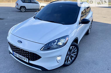 Внедорожник / Кроссовер Ford Escape 2020 в 