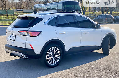 Внедорожник / Кроссовер Ford Escape 2020 в 