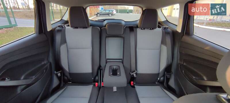 Внедорожник / Кроссовер Ford Escape 2017 в Киеве фото 13 Внедорожник / Кроссовер Ford Escape 2017 в Киеве