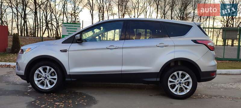 Внедорожник / Кроссовер Ford Escape 2017 в Киеве фото 7 Внедорожник / Кроссовер Ford Escape 2017 в Киеве