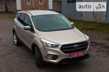 Позашляховик / Кросовер Ford Escape 2017 в Бердичеві