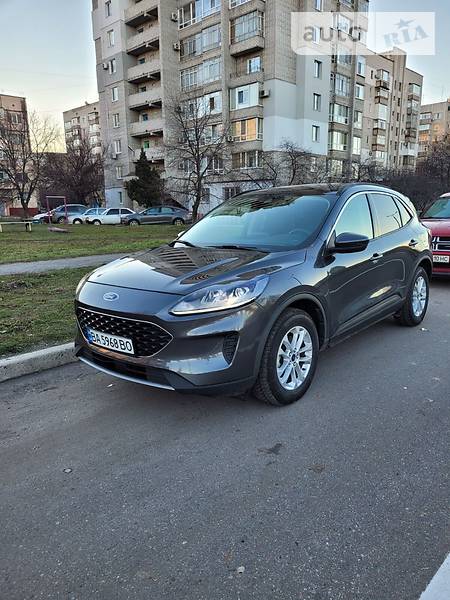 Внедорожник / Кроссовер Ford Escape 2020 в 