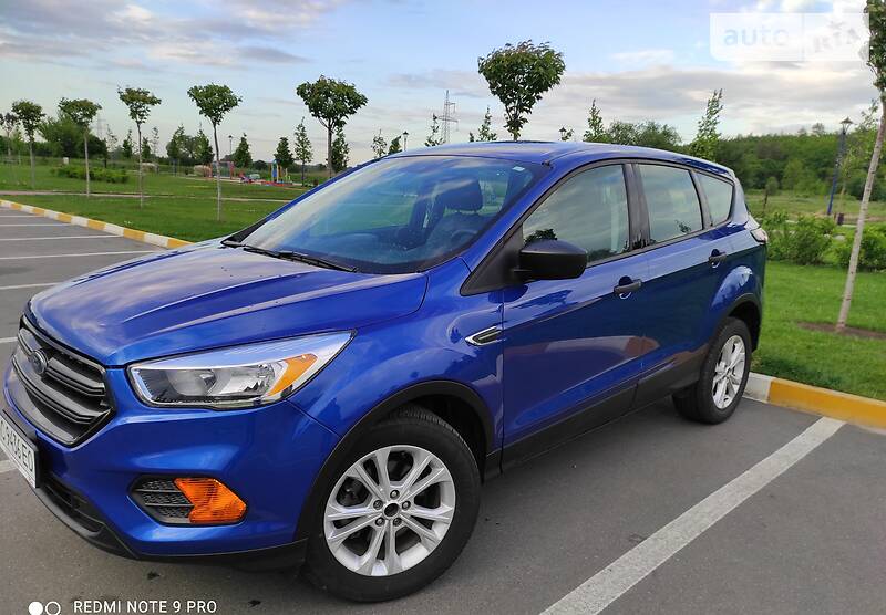 Позашляховик / Кросовер Ford Escape 2017 в Києві