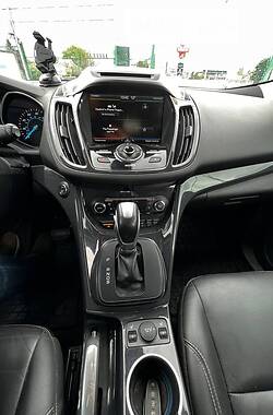 Позашляховик / Кросовер Ford Escape 2015 в Полтаві