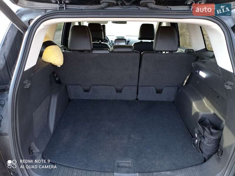 Внедорожник / Кроссовер Ford Escape 2017 в Змиеве