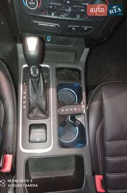 Внедорожник / Кроссовер Ford Escape 2017 в Змиеве