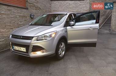 Позашляховик / Кросовер Ford Escape 2015 в 